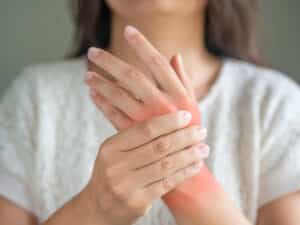 Finger Joint Pain Causes and When to Seek Treatment